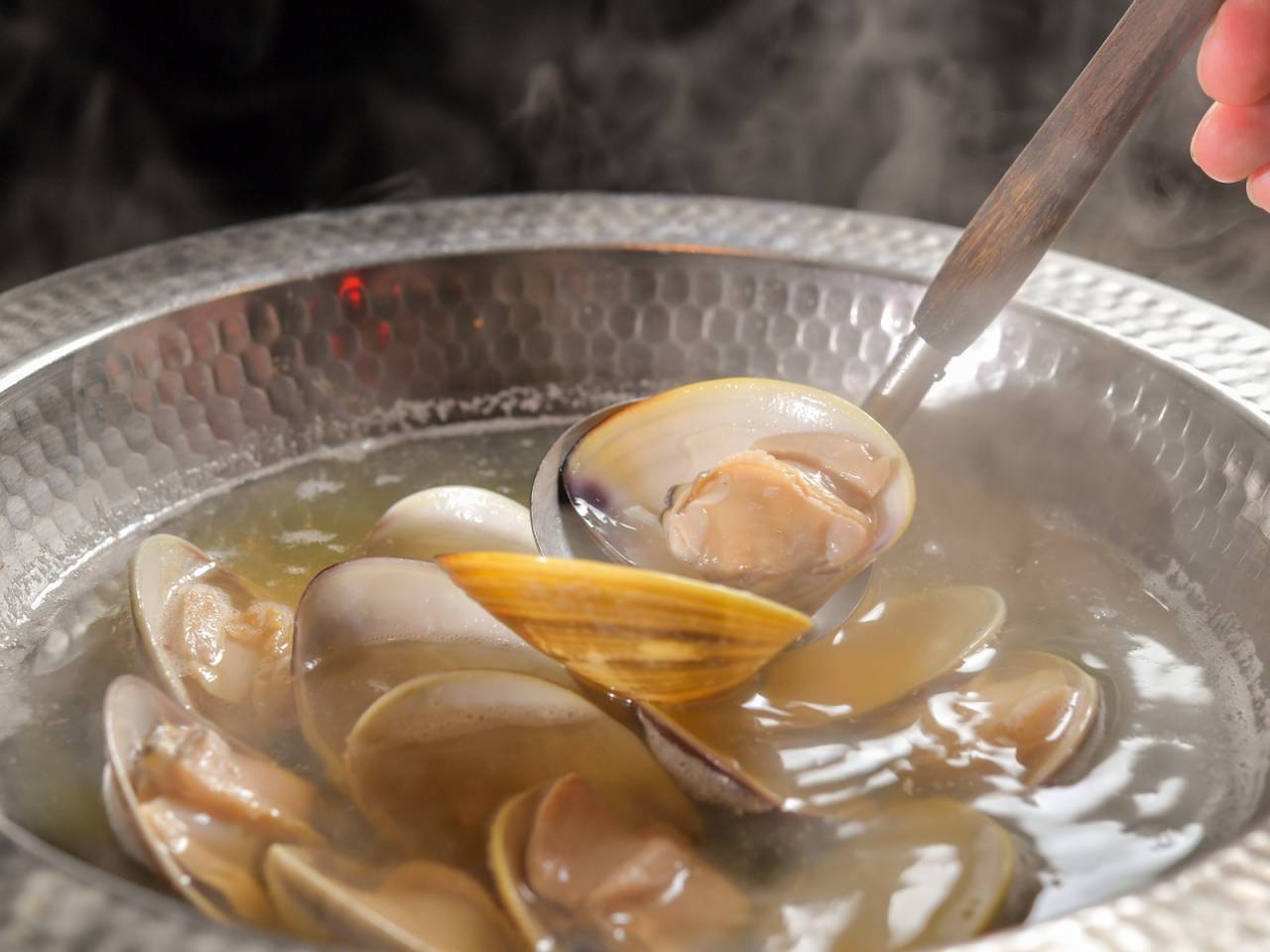 蛤とあぐー豚のしゃぶしゃぶが楽しめる居酒屋「はくりゅう」